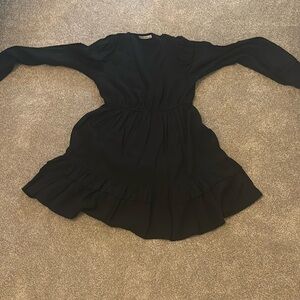 dress low cut medium
